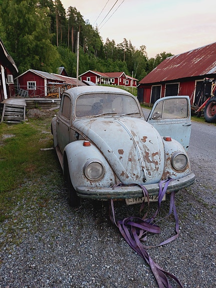 Volkswagen 1500 2 of 5