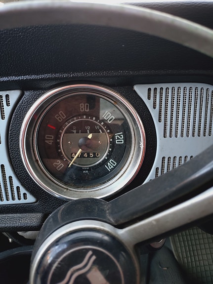 Volkswagen 1500 4 of 5