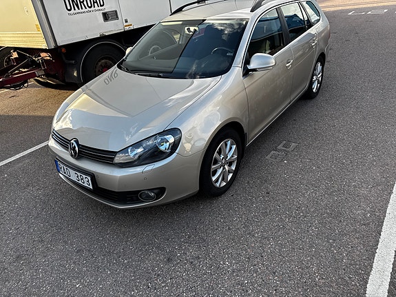 Volkswagen Golf VI 8 of 22