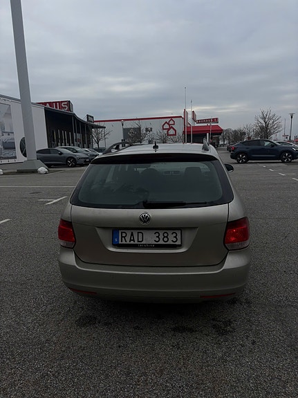 Volkswagen Golf VI 20 of 22