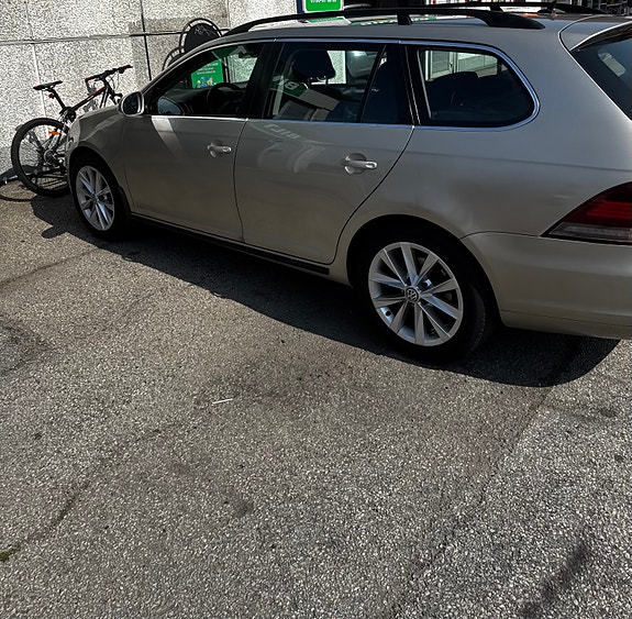 Volkswagen Golf VI 5 of 22