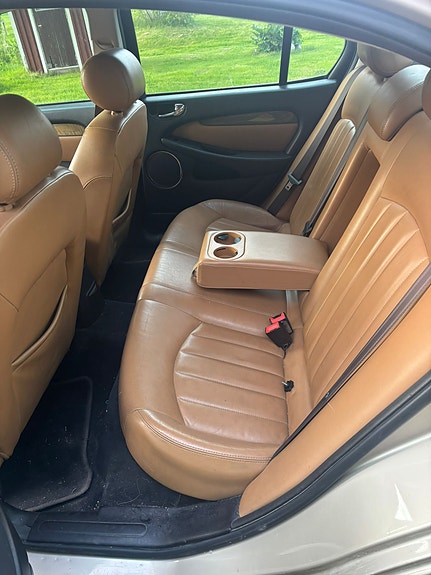 Jaguar X-TYPE 3 of 5