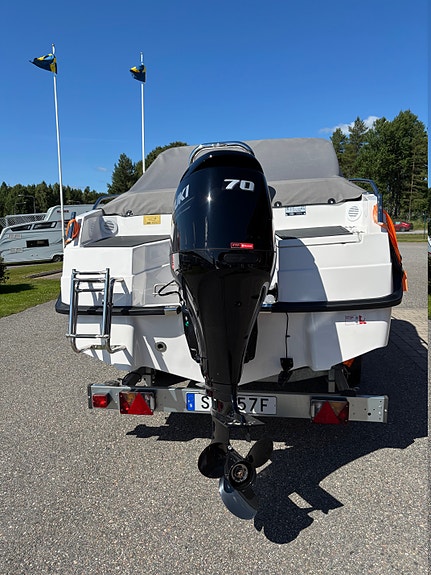 HR 480 BR - Topputrustad - Nyskick - 80 km Trailer 7 of 7