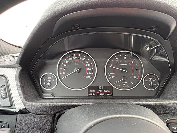 BMW 418d 2 of 5