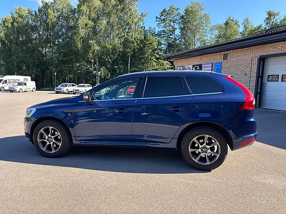 Volvo XC60 3 of 5