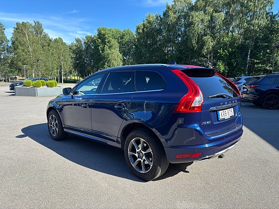 Volvo XC60 4 of 5