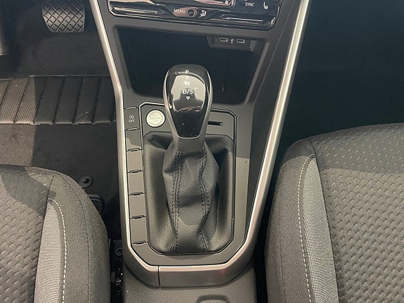 Volkswagen Polo 11 of 16