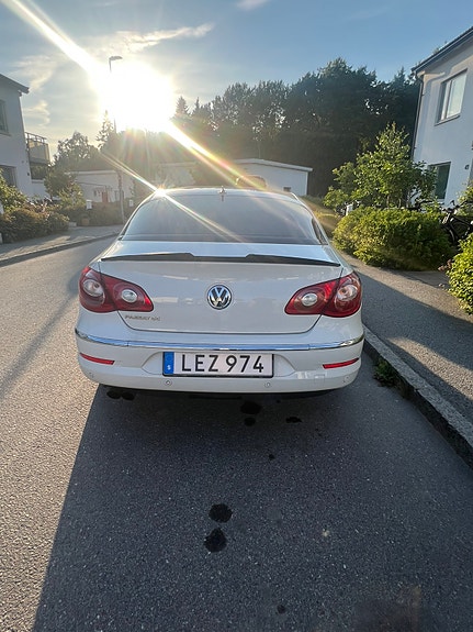 Volkswagen Passat CC 5 of 12