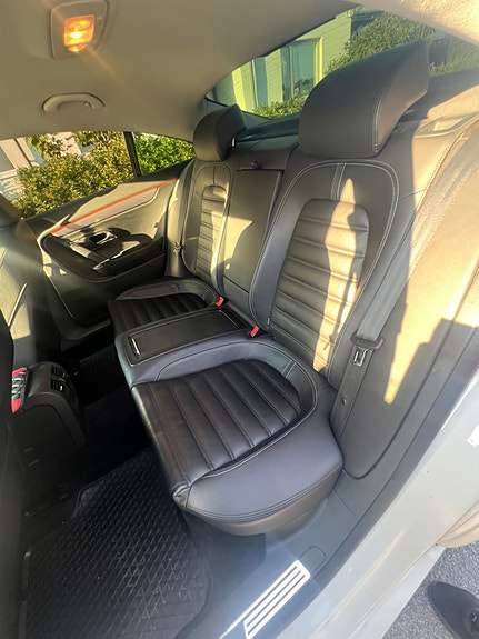 Volkswagen Passat CC 10 of 12