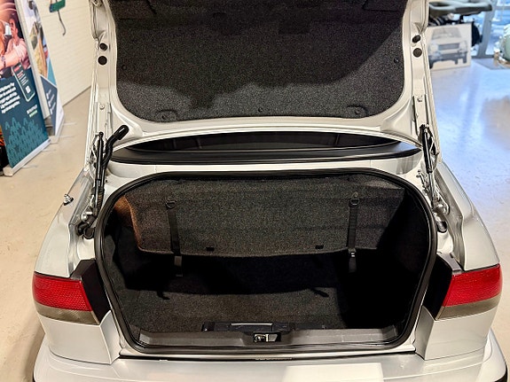 Saab 9-3 24 of 28