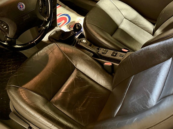Saab 9-3 16 of 28