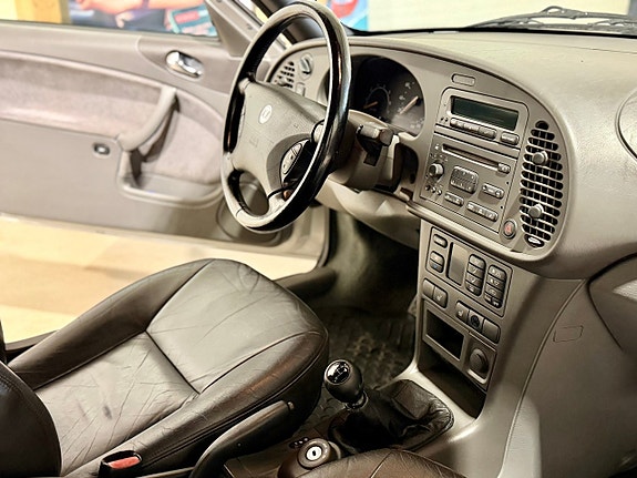 Saab 9-3 19 of 28