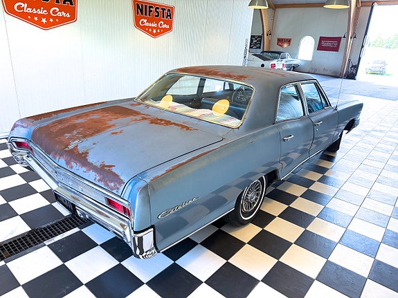 Pontiac Catalina 8 of 30
