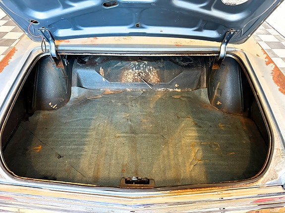 Pontiac Catalina 25 of 30