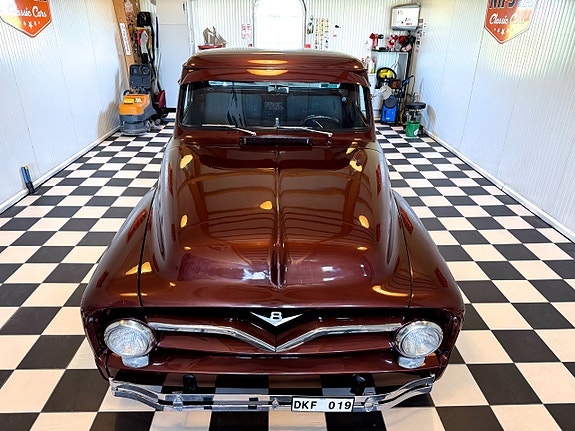 Ford F-100 5 of 5