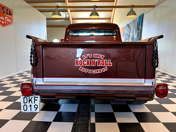 Ford F-100 10 of 30