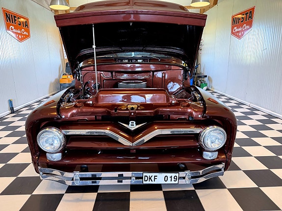 Ford F-100 30 of 30