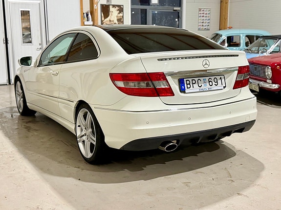 Mercedes-Benz CLC180 3 of 5
