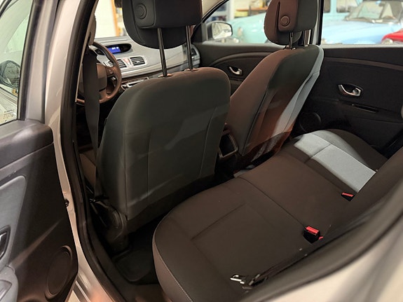 Renault Megane 11 of 22