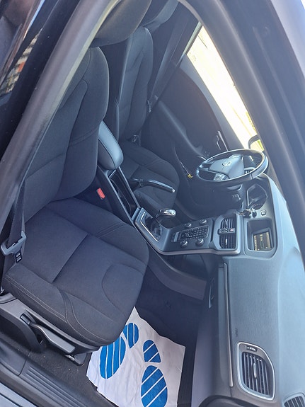 Volvo V40 7 of 11