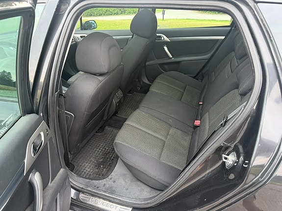 Peugeot 407 9 of 13