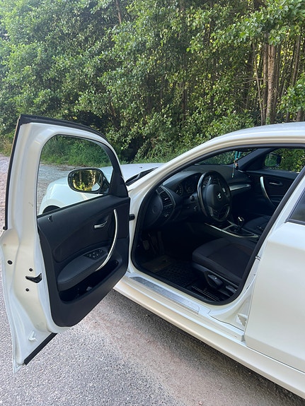 BMW 118d 7 of 8