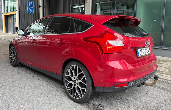 Ford Focus 3 of 8