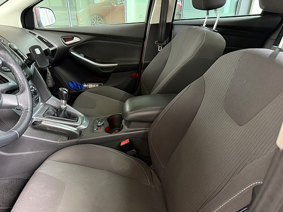 Ford Focus 8 of 8