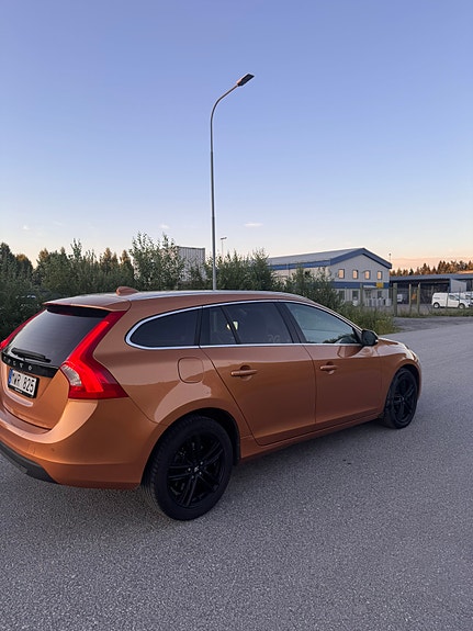 Volvo V60 5 of 5
