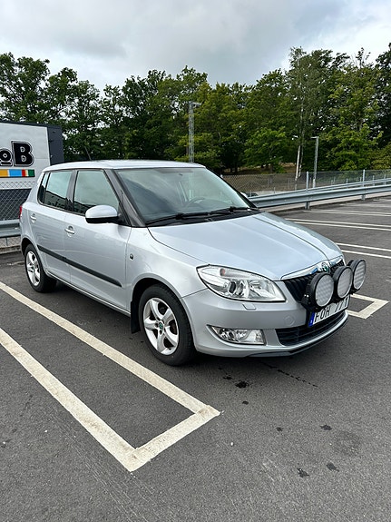 Skoda Fabia 2 of 8