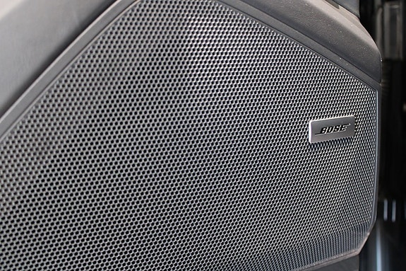 Porsche Cayenne 19 of 21