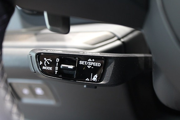 Porsche Cayenne 16 of 21