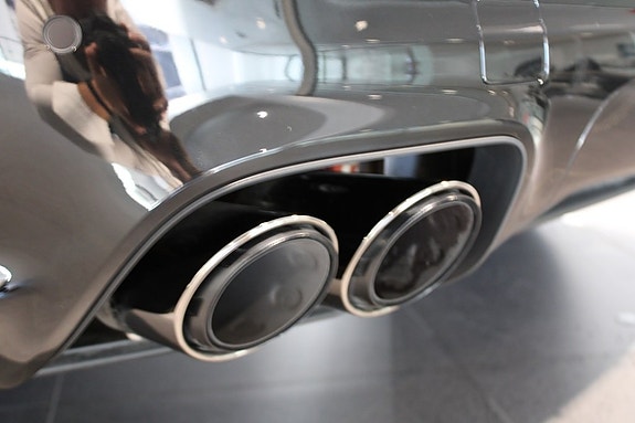 Porsche Cayenne 20 of 21