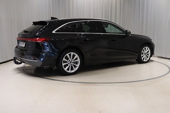 Audi A5 4 of 5