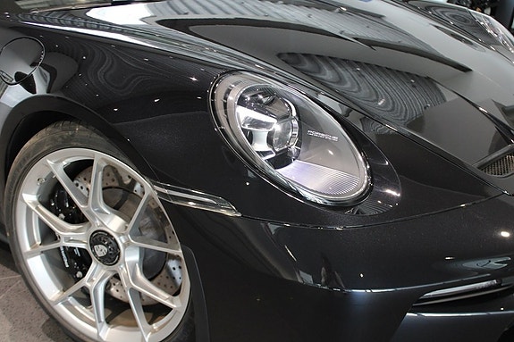 Porsche 911 GT3 13 of 19