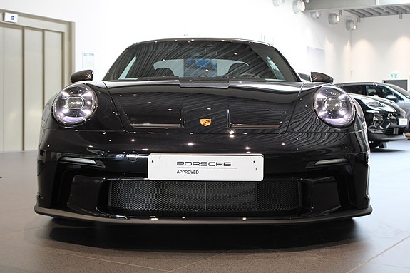 Porsche 911 GT3 7 of 19
