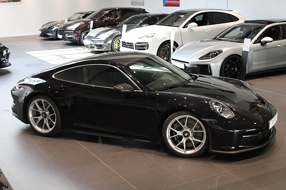 Porsche 911 GT3 8 of 19