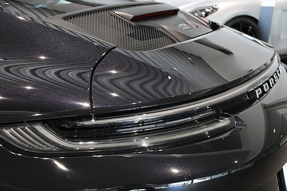 Porsche 911 GT3 10 of 19
