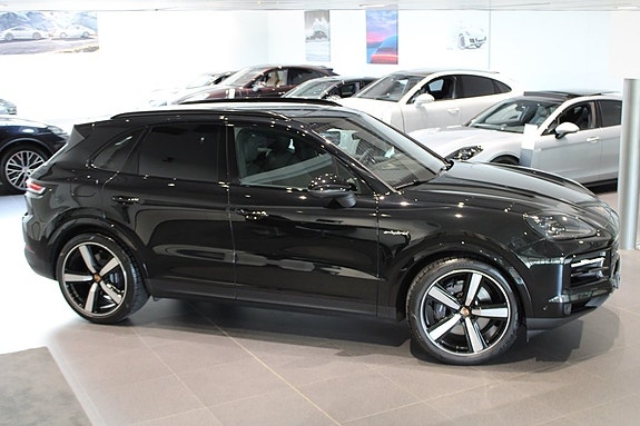 Porsche Cayenne 11 of 19