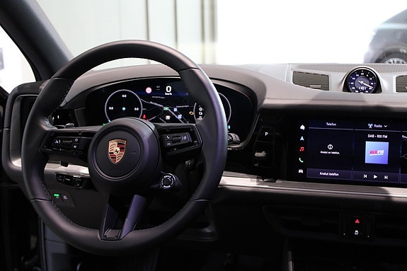 Porsche Cayenne 18 of 19