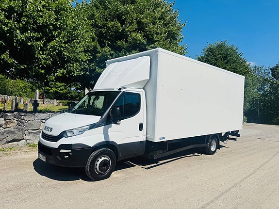 Iveco Daily 70C18 Automat Långt Skåp Bakgavellyft