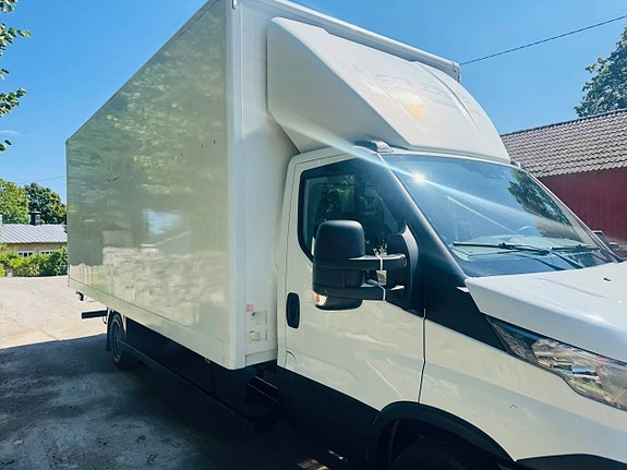 Iveco Daily 70C18 Automat Långt Skåp Bakgavellyft 3 of 12