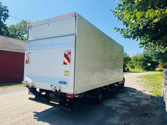 Iveco Daily 70C18 Automat Långt Skåp Bakgavellyft 4 of 12