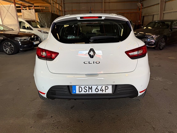 Renault Clio 2 of 5