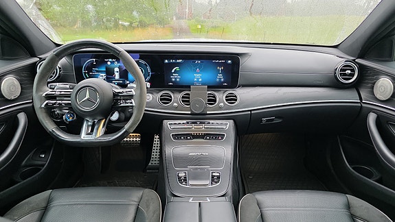 Mercedes-Benz E63 5 of 5