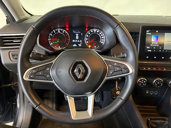 Renault Clio 14 of 15