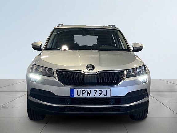 Skoda Karoq 2 of 5