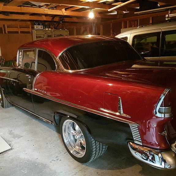 Chevrolet Bel Air 2 of 5