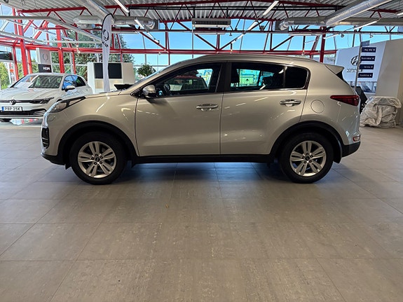 Kia Sportage 2 of 5