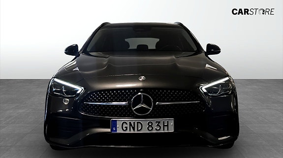 Mercedes-Benz C300 8 of 17